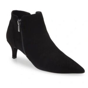 Pelle Moda Candis Suede Black Ankle Booties